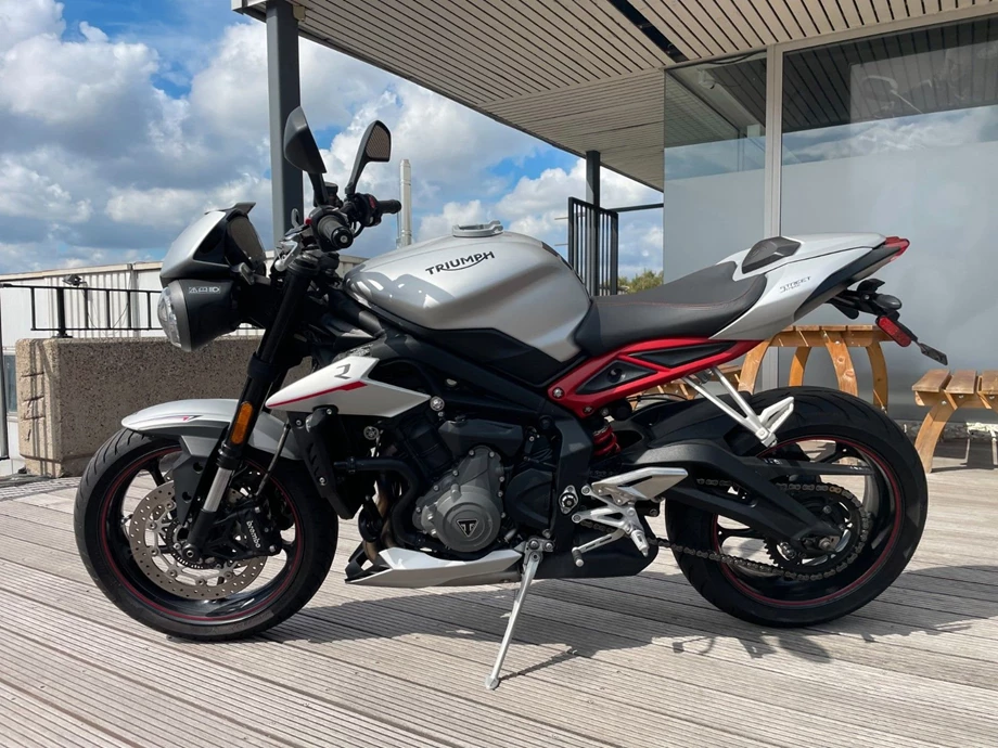 Angebot Triumph Street Triple 765 R Bild 1: Angebot Triumph Street Triple 765 R