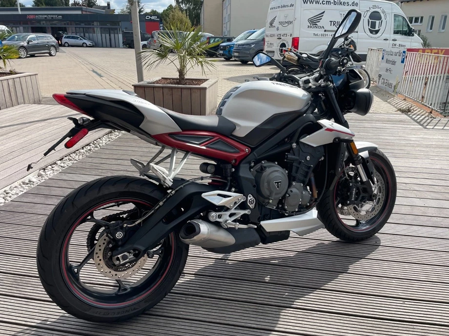 Angebot Triumph Street Triple 765 R Bild 6: Angebot Triumph Street Triple 765 R