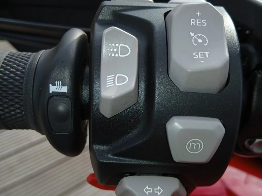 Angebot Triumph Tiger 1200 GT PRO Bild 9: Angebot Triumph Tiger 1200 GT PRO