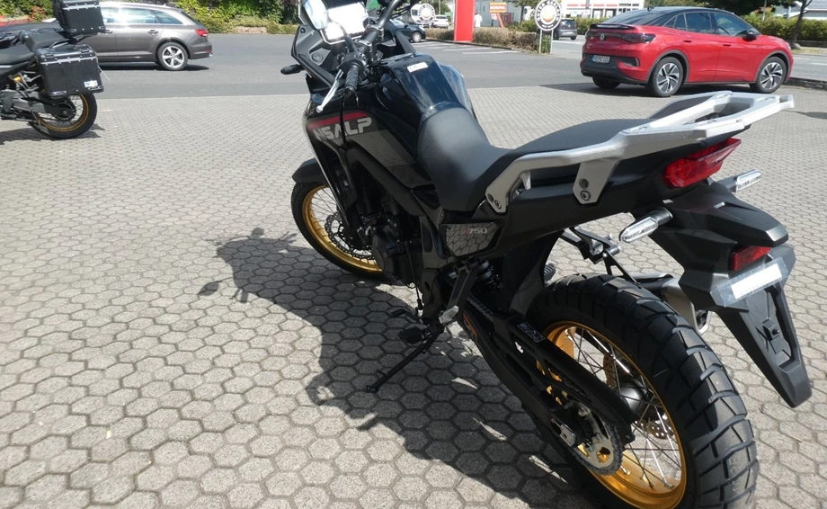 Angebot Honda XL750 Transalp Bild 5: Angebot Honda XL750 Transalp