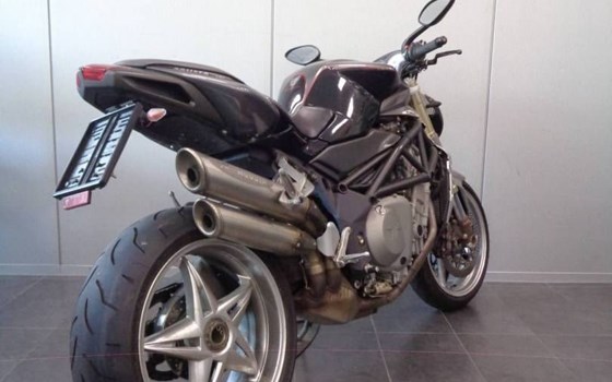 Gebrauchtmotorrad MV Agusta Brutale 750 S - Bild 5