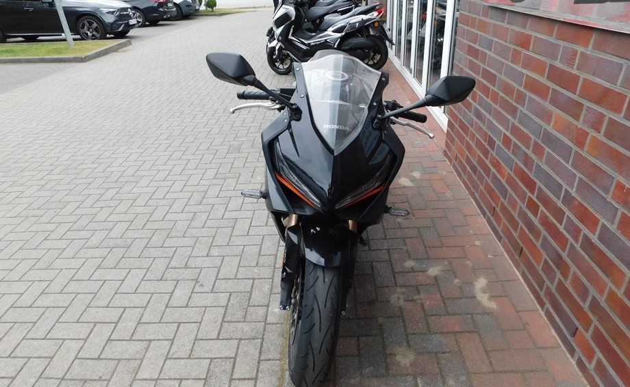 Angebot Honda CBR650R Bild 3: Angebot Honda CBR650R