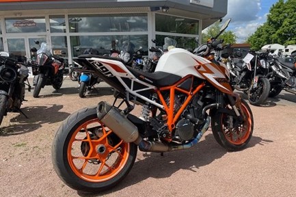 KTM 1290 Super Duke R