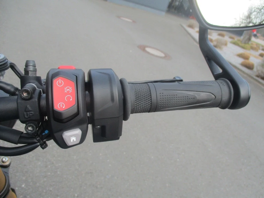 Angebot Triumph Speed Triple 1200 RS Bild 11: Angebot Triumph Speed Triple 1200 RS