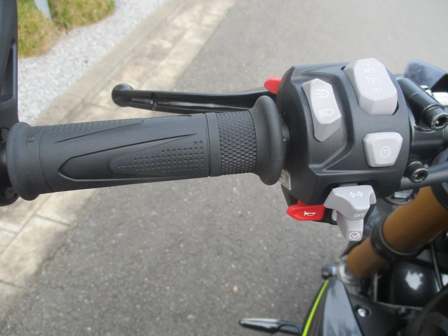 Angebot Triumph Speed Triple 1200 RS Bild 12: Angebot Triumph Speed Triple 1200 RS