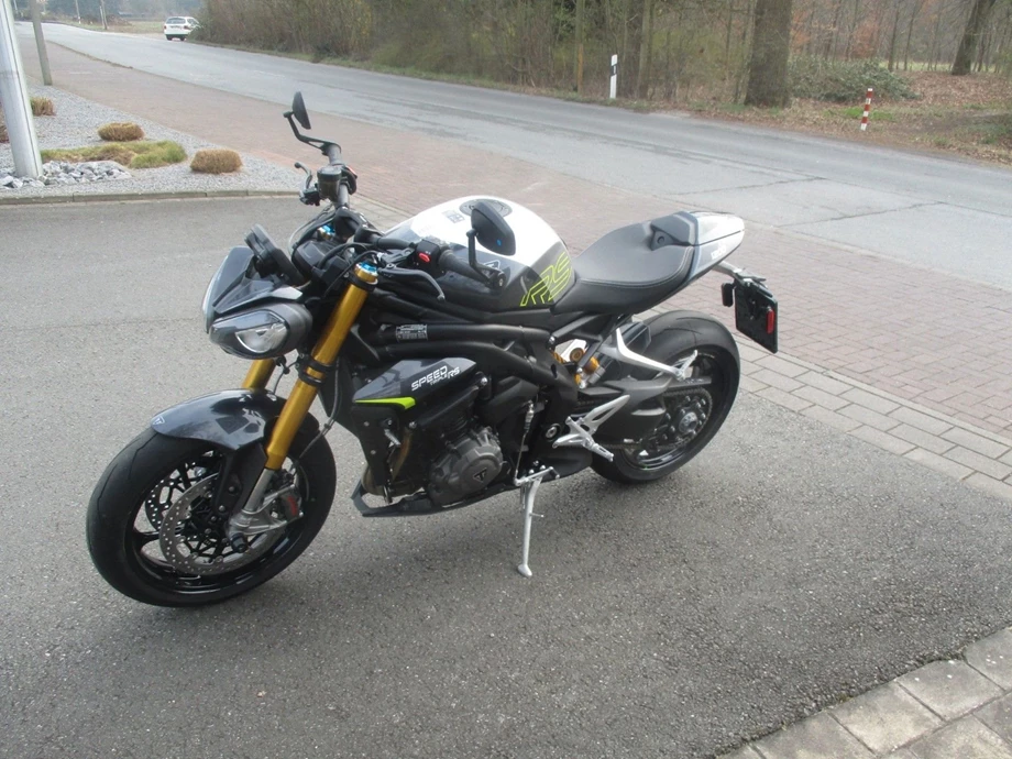 Angebot Triumph Speed Triple 1200 RS Bild 5: Angebot Triumph Speed Triple 1200 RS