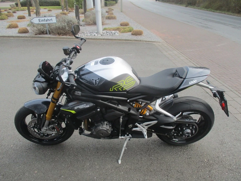 Angebot Triumph Speed Triple 1200 RS Bild 6: Angebot Triumph Speed Triple 1200 RS
