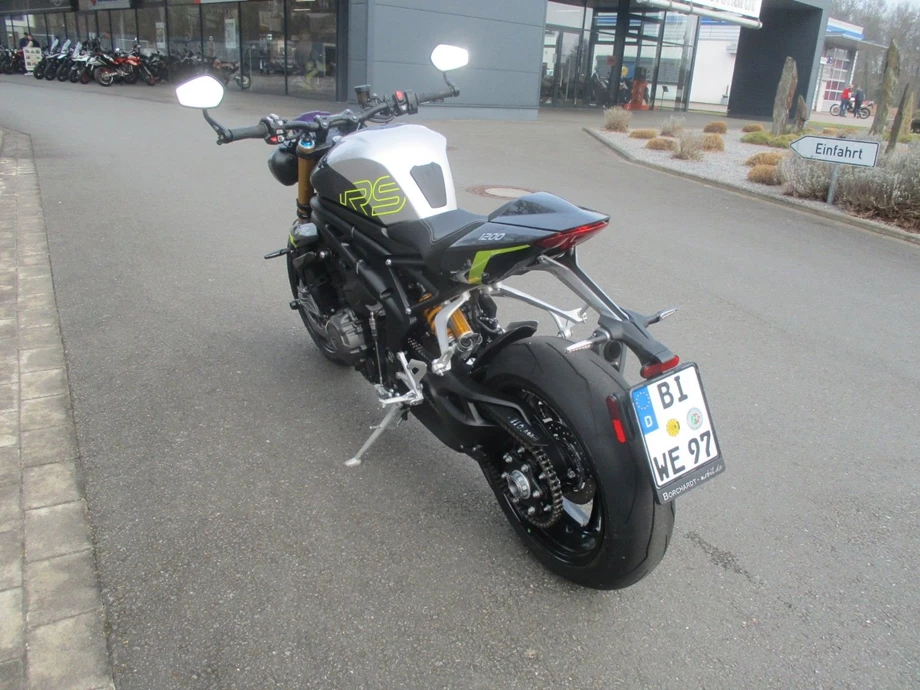 Angebot Triumph Speed Triple 1200 RS Bild 7: Angebot Triumph Speed Triple 1200 RS