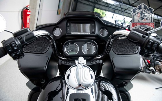 Gebrauchtmotorrad Harley-Davidson Road Glide Ultra - Bild 10