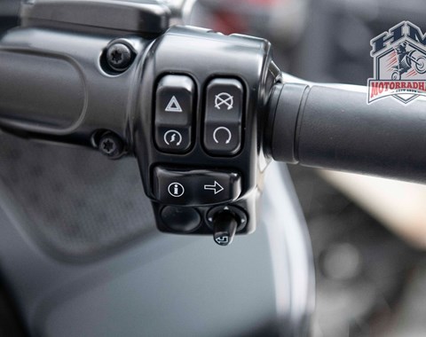 zum Vergrössern bitte anklicken!