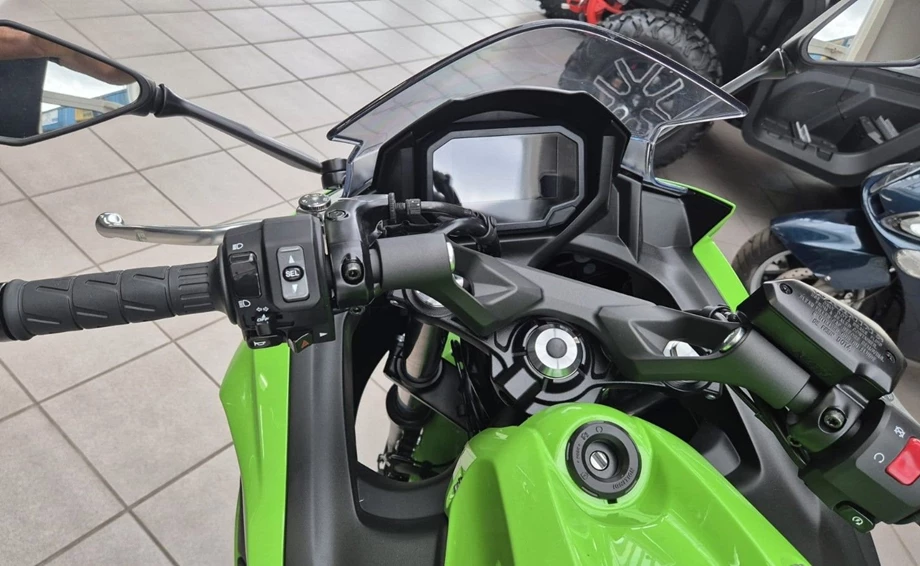 Angebot Kawasaki Ninja 650 Bild 3: Angebot Kawasaki Ninja 650