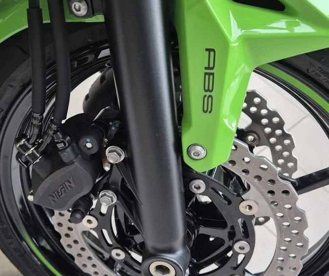 Angebot Kawasaki Ninja 650 Bild 5: Angebot Kawasaki Ninja 650