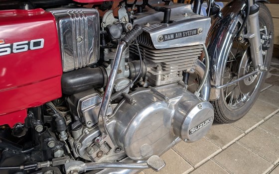 Gebrauchtmotorrad Suzuki GT 550 - Bild 7 Gebrauchtmotorrad Suzuki GT 550 - Bild 7