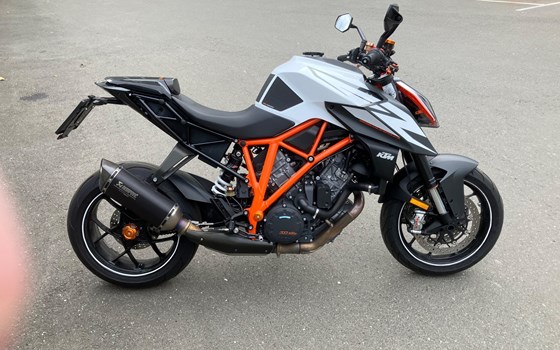 Gebrauchtmotorrad KTM 1290 Super Duke R - Bild 2 Gebrauchtmotorrad KTM 1290 Super Duke R - Bild 2