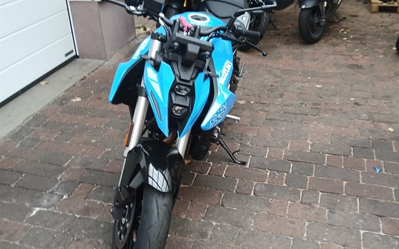 Gebrauchtmotorrad Suzuki GSX-8S - Bild 2
