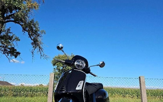 Gebrauchtmotorrad Vespa 125 Super - Bild 2 Gebrauchtmotorrad Vespa 125 Super - Bild 2