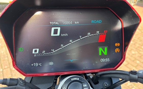 Gebrauchtmotorrad BMW F 900 R - Bild 8