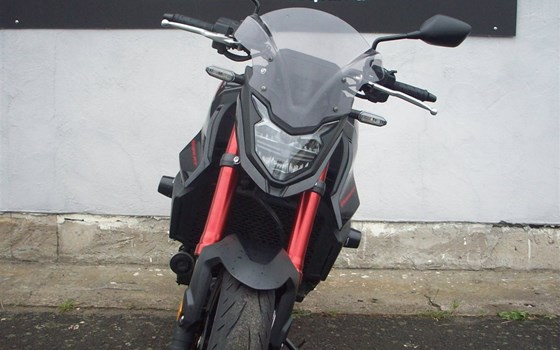 Gebrauchtmotorrad Honda CB750 Hornet - Bild 3