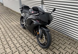 Neumotorrad Honda CBR600RR