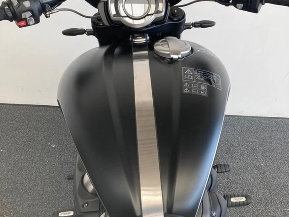 Angebot Triumph Rocket 3 Storm GT Bild 12: Angebot Triumph Rocket 3 Storm GT