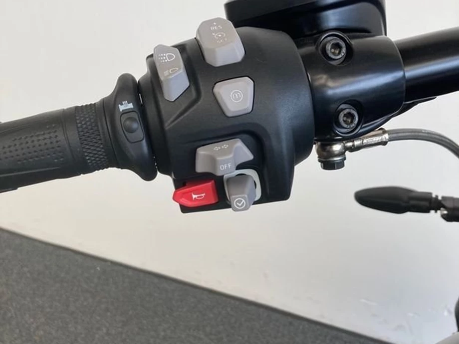 Angebot Triumph Rocket 3 Storm GT Bild 14: Angebot Triumph Rocket 3 Storm GT