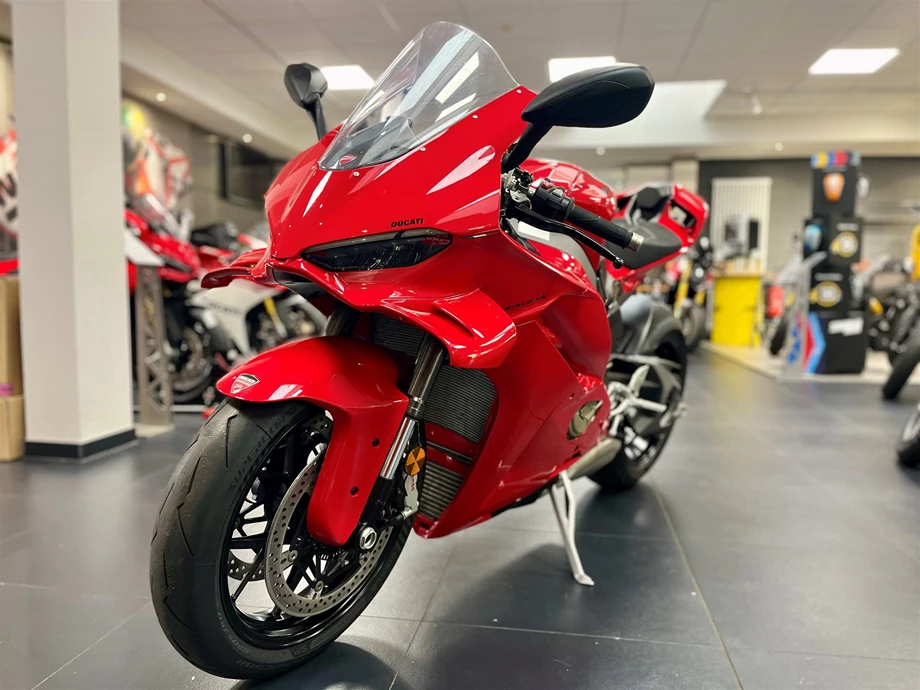 Angebot Ducati Panigale V4 Bild 3: Angebot Ducati Panigale V4