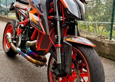 Gebrauchte KTM 1290 Super Duke R Gebrauchte KTM 1290 Super Duke R