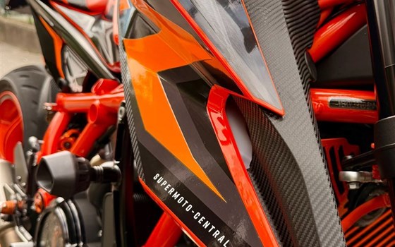 Gebrauchtmotorrad KTM 1290 Super Duke R - Bild 17 Gebrauchtmotorrad KTM 1290 Super Duke R - Bild 17