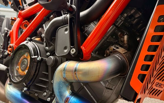 Gebrauchtmotorrad KTM 1290 Super Duke R - Bild 19 Gebrauchtmotorrad KTM 1290 Super Duke R - Bild 19