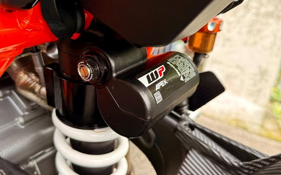 Gebrauchtmotorrad KTM 1290 Super Duke R - Bild 9 Gebrauchtmotorrad KTM 1290 Super Duke R - Bild 9
