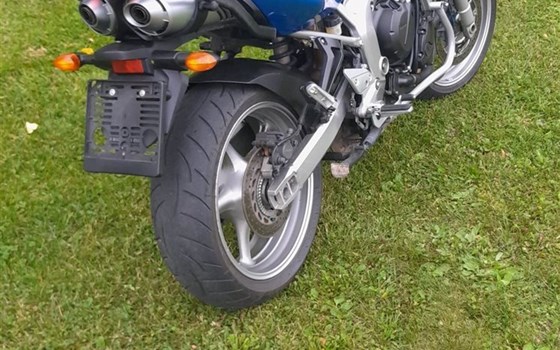 Gebrauchtmotorrad Yamaha FZ6 Fazer S2 - Bild 7 Gebrauchtmotorrad Yamaha FZ6 Fazer S2 - Bild 7