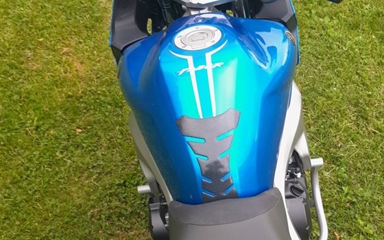Gebrauchtmotorrad Yamaha FZ6 Fazer S2 - Bild 8 Gebrauchtmotorrad Yamaha FZ6 Fazer S2 - Bild 8