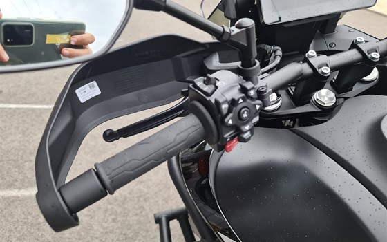 Gebrauchtmotorrad CFMOTO 800MT Explore - Bild 7 Gebrauchtmotorrad CFMOTO 800MT Explore - Bild 7