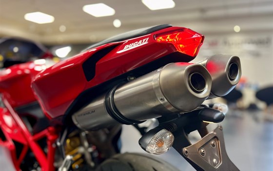 Gebrauchtmotorrad Ducati 1198 SP - Bild 8