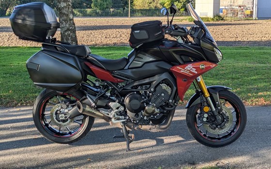 Gebrauchtmotorrad Yamaha Tracer 900 GT - Bild 1 Gebrauchtmotorrad Yamaha Tracer 900 GT - Bild 1