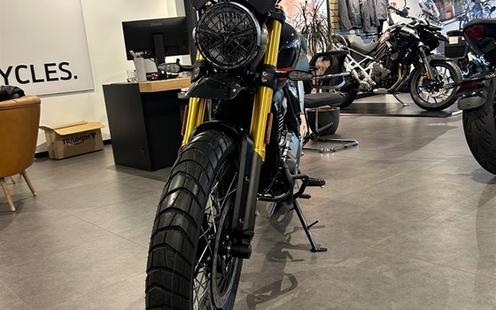Neufahrzeug Triumph Scrambler 400 XC - Bild 9