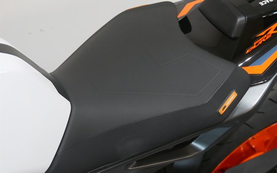 Gebrauchtmotorrad KTM 890 Duke R - Bild 13