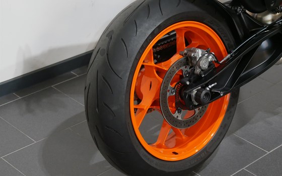 Gebrauchtmotorrad KTM 890 Duke R - Bild 14