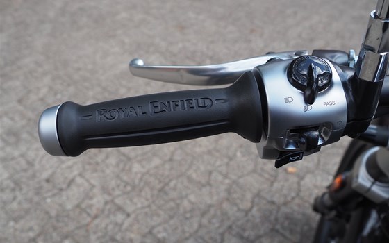 Gebrauchtmotorrad Royal Enfield Super Meteor 650 - Bild 16