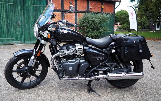 Gebrauchtmotorrad Royal Enfield Super Meteor 650 - Bild 5