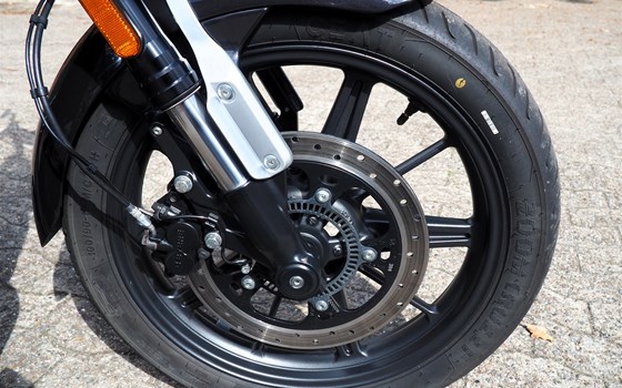 Gebrauchtmotorrad Royal Enfield Super Meteor 650 - Bild 9