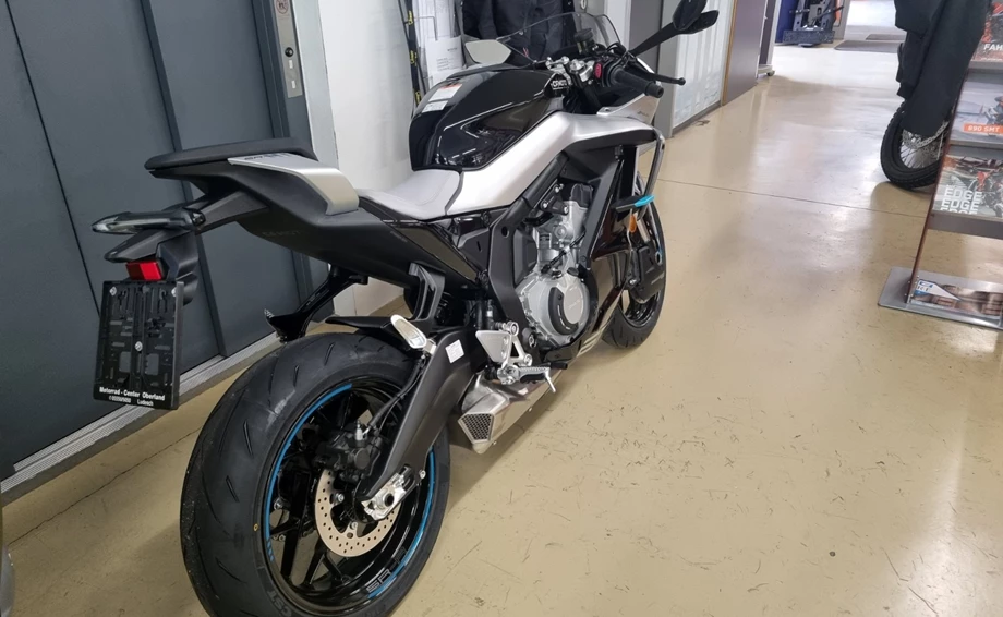 Angebot CFMOTO 675SR-R Bild 3: Angebot CFMOTO 675SR-R