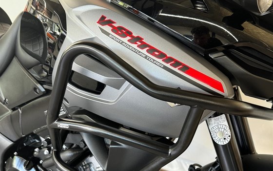 Gebrauchtmotorrad Suzuki V-Strom 1000 - Bild 3 Gebrauchtmotorrad Suzuki V-Strom 1000 - Bild 3