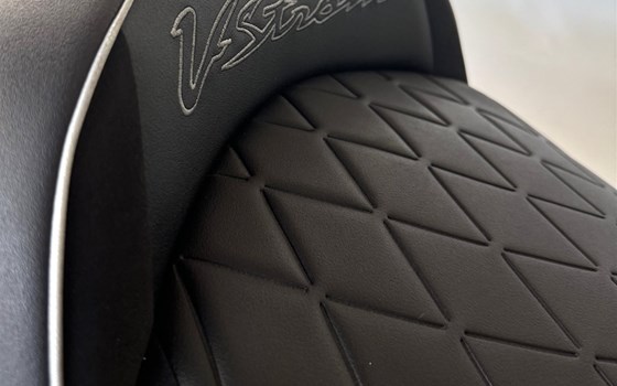 Gebrauchtmotorrad Suzuki V-Strom 1000 - Bild 5 Gebrauchtmotorrad Suzuki V-Strom 1000 - Bild 5