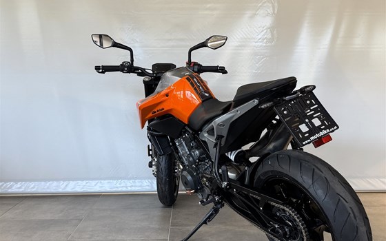 Gebrauchtmotorrad KTM 790 Duke - Bild 16 Gebrauchtmotorrad KTM 790 Duke - Bild 16