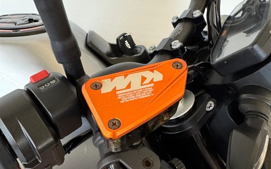 Gebrauchtmotorrad KTM 790 Duke - Bild 4 Gebrauchtmotorrad KTM 790 Duke - Bild 4