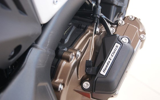 Gebrauchtmotorrad Honda CB650R E-Clutch - Bild 11