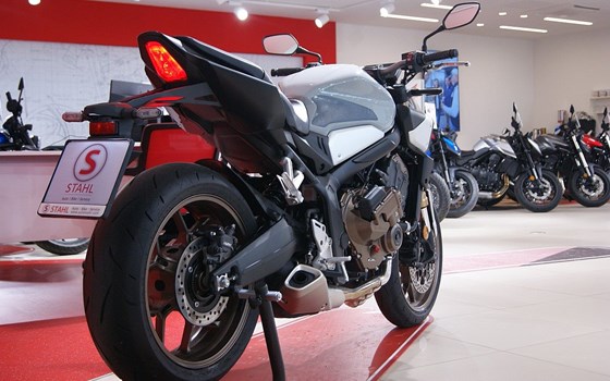 Gebrauchtmotorrad Honda CB650R E-Clutch - Bild 7