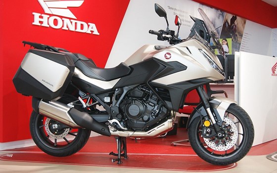 Gebrauchtmotorrad Honda NT1100 - Bild 2