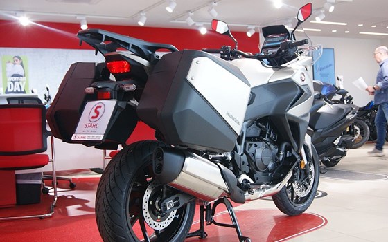 Gebrauchtmotorrad Honda NT1100 - Bild 4